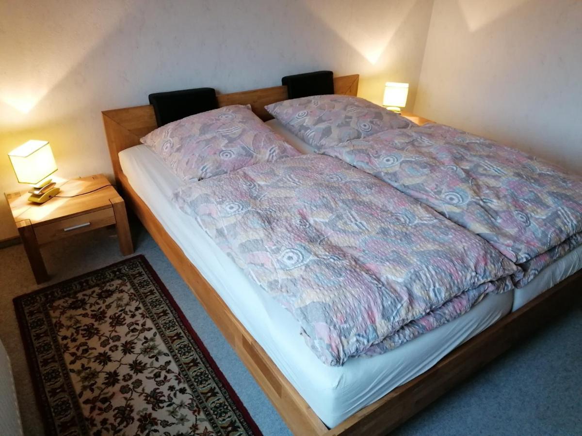 Ferienwohnung Wiesenweg バート・ベーダーケーザー エクステリア 写真